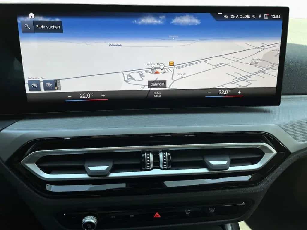 BMW 320 d xDrive Tour Aut. Pano,LivePro,HUD,St+Go,Kam 03/2023-photo-8
