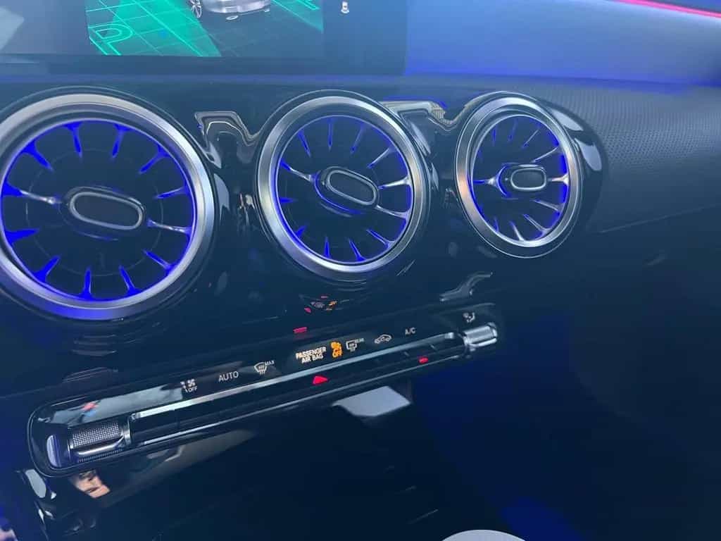 Mercedes-Benz CLA-Class 250 AMG Line*Pano*Kame*ToTWin*AbsTemp*NightP 06/2021-photo-21