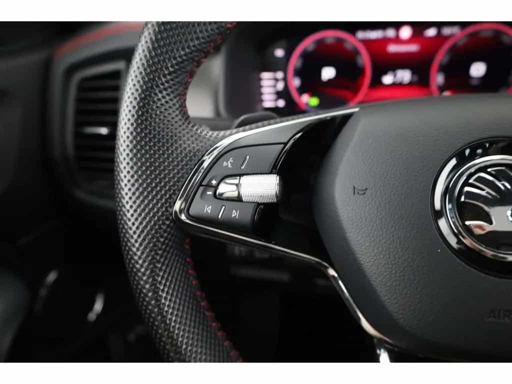 Skoda Kodiaq 2.0 TSI RS 4x4 DSG 7-Sitz/AHK/Pano/Canton 07/2022-photo-13