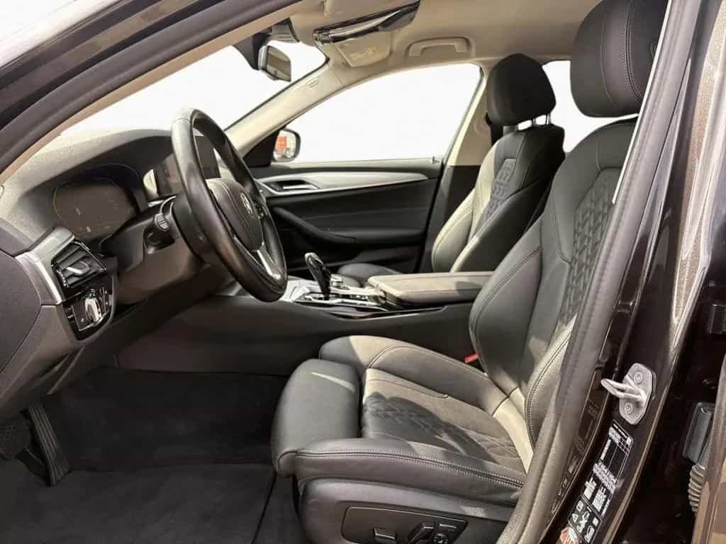 BMW 520 dA xDrive T LivePr,AdLED,Kam,AHK,Sportsi,Hifi 03/2022-photo-12