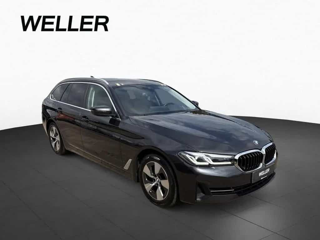 BMW 520 dA xDrive T LivePr,AdLED,Kam,AHK,Sportsi,Hifi 03/2022-photo-3