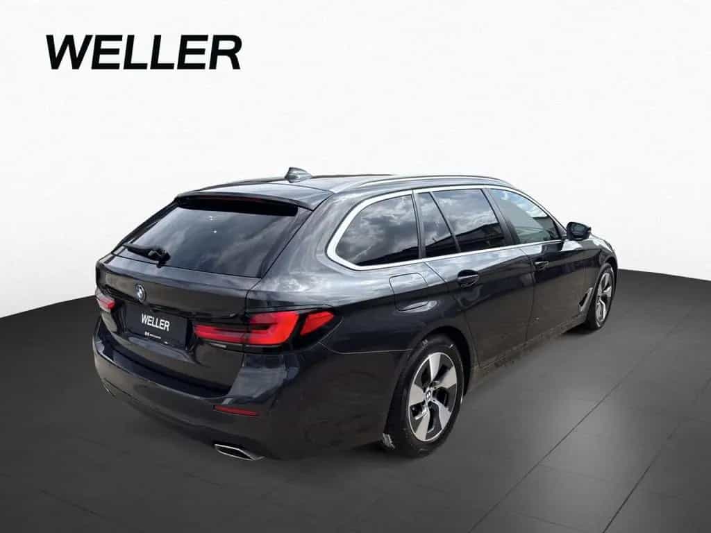 BMW 520 dA xDrive T LivePr,AdLED,Kam,AHK,Sportsi,Hifi 03/2022-photo-4