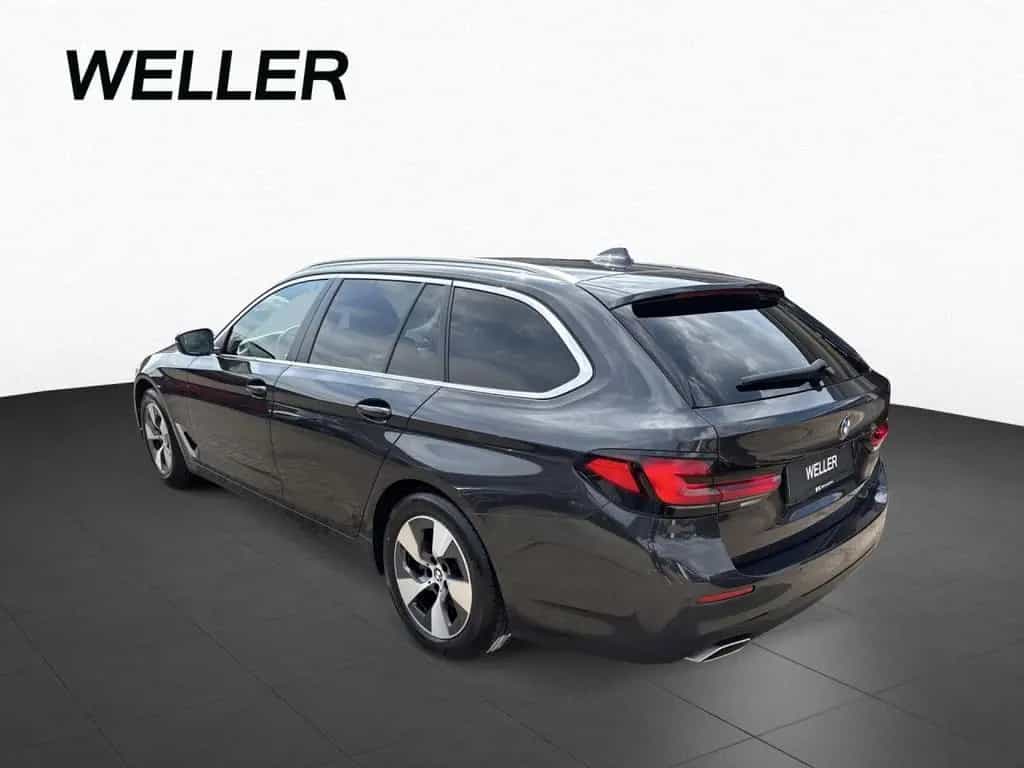 BMW 520 dA xDrive T LivePr,AdLED,Kam,AHK,Sportsi,Hifi 03/2022-photo-5