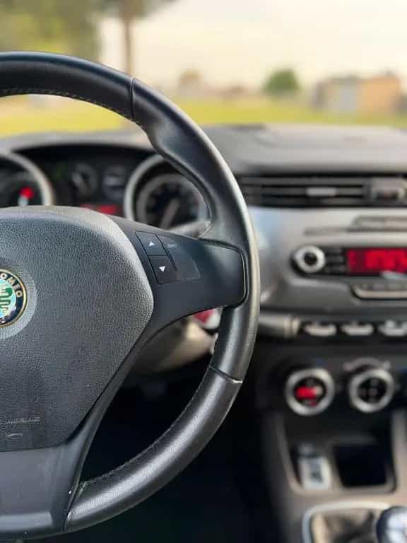 Alfa Romeo Giulietta 1.4 Turbo 120 CV Distinctiv 10/2011-photo-11