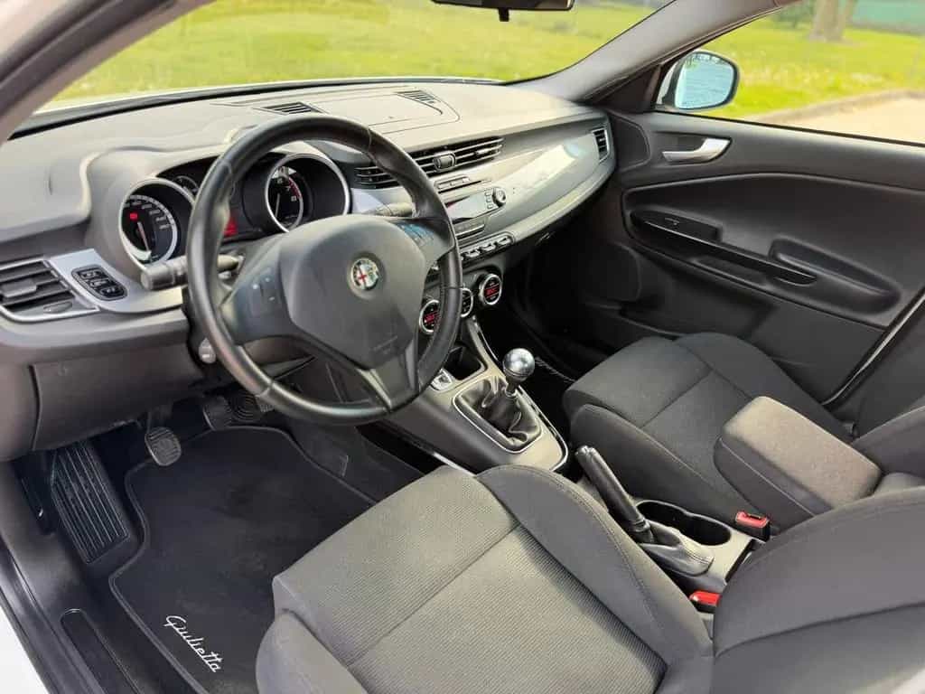 Alfa Romeo Giulietta 1.4 Turbo 120 CV Distinctiv 10/2011-photo-14
