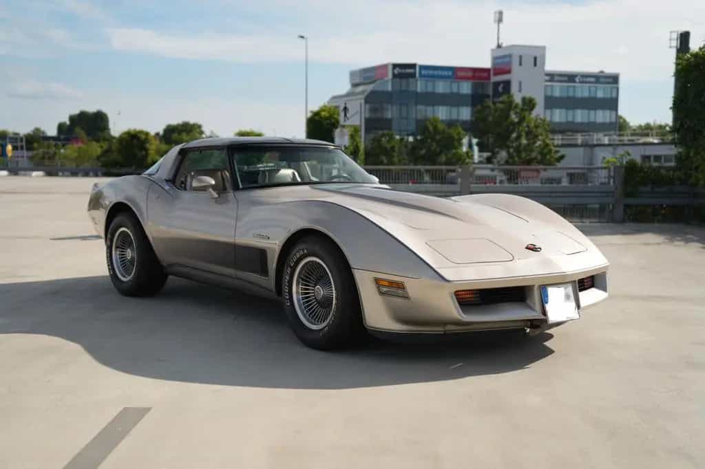 Corvette C3 Time Capsule - Low Mileage Survivor - TOP! 08/1982-photo-1