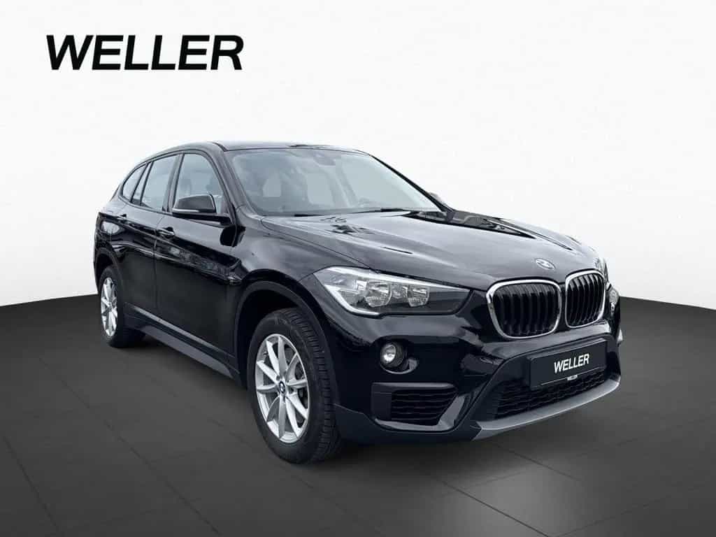 BMW X1 xDrive20i AHK PDC SHZ RFK NAVI TEMPO Klima 01/2018-photo-3