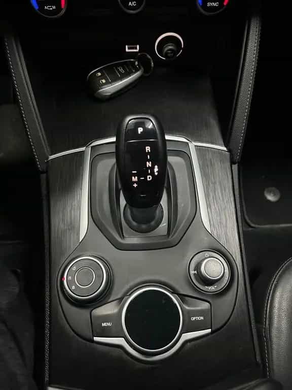 Alfa Romeo Stelvio 2.2 Turbodiesel 150 CV AT8 RW 04/2018-photo-3