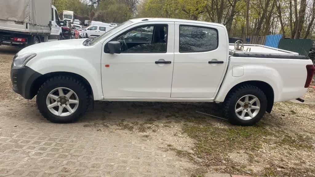Isuzu D-Max Single Cab 2WD Basis 07/2019-photo-3