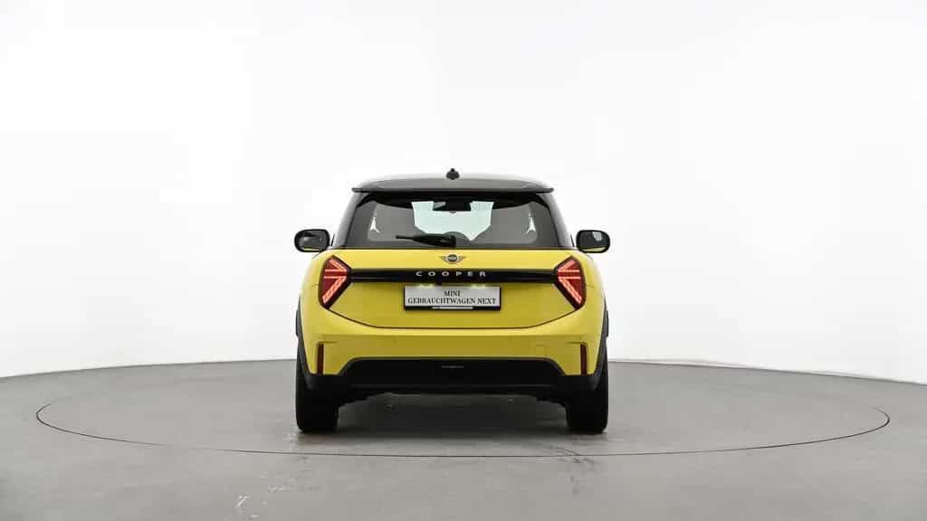 MINI Cooper C 01/2025-photo-9