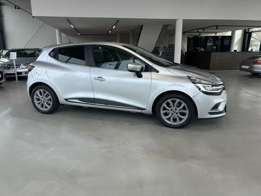 Renault Clio AUTOMATIK+NAVIGATION+PDC+TEMPOMAT Clio IV 08/2017-photo-0