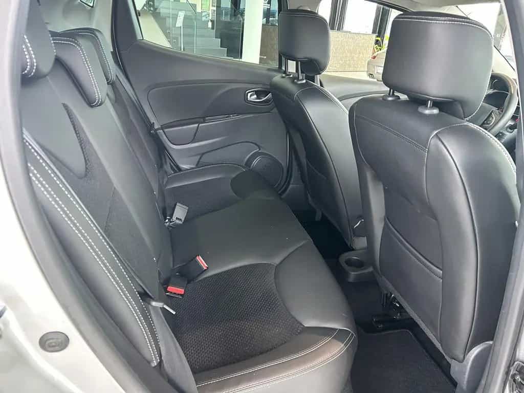 Renault Clio AUTOMATIK+NAVIGATION+PDC+TEMPOMAT Clio IV 08/2017-photo-17