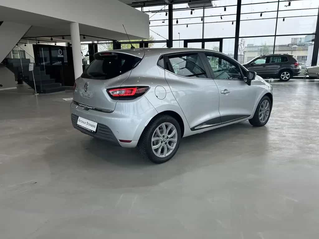 Renault Clio AUTOMATIK+NAVIGATION+PDC+TEMPOMAT Clio IV 08/2017-photo-6
