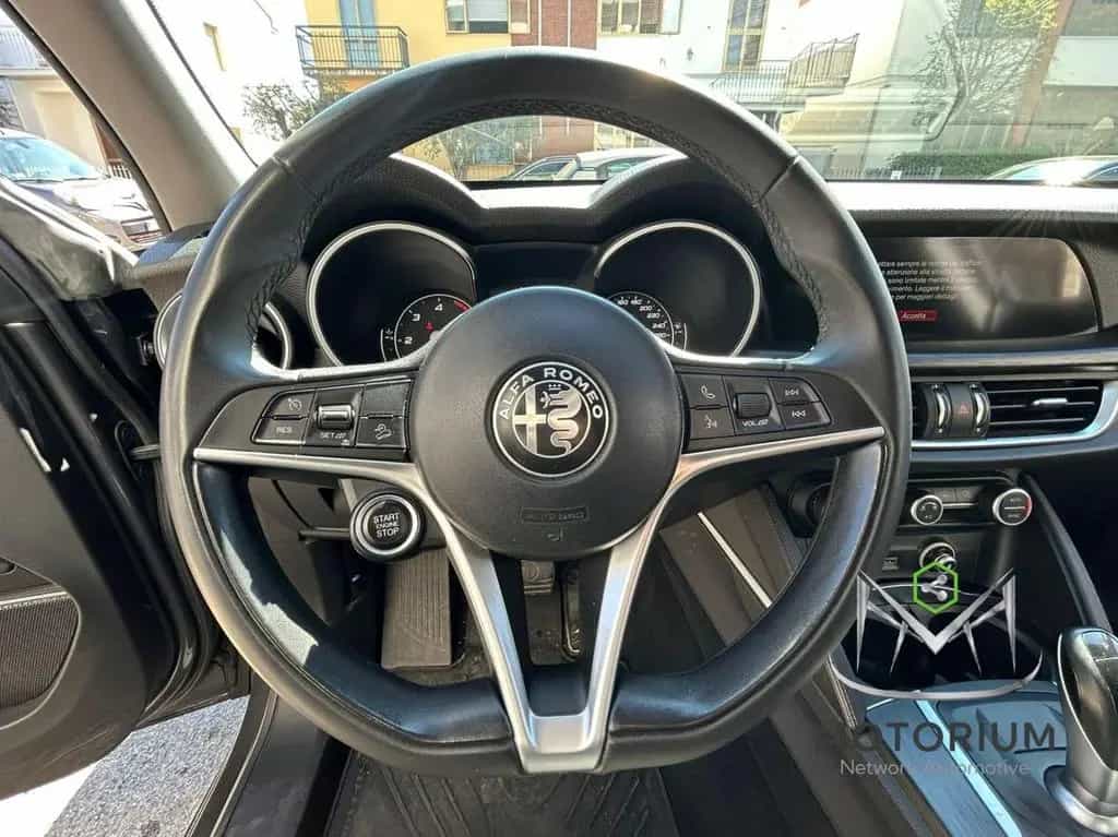 Alfa Romeo Stelvio 2.2d 180 CV Automatic EXECUTI 01/2018-photo-2