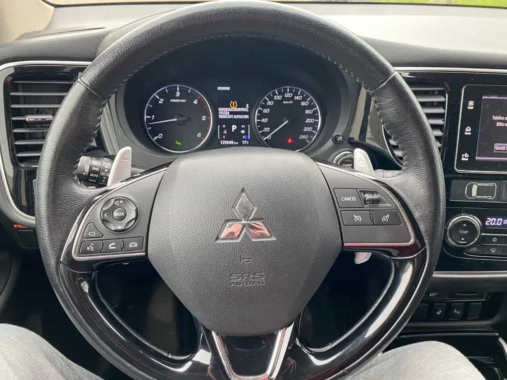 Mitsubishi Outlander 2.2 DI-D Edition 100+ 4WD Automati... 08/2018-photo-11