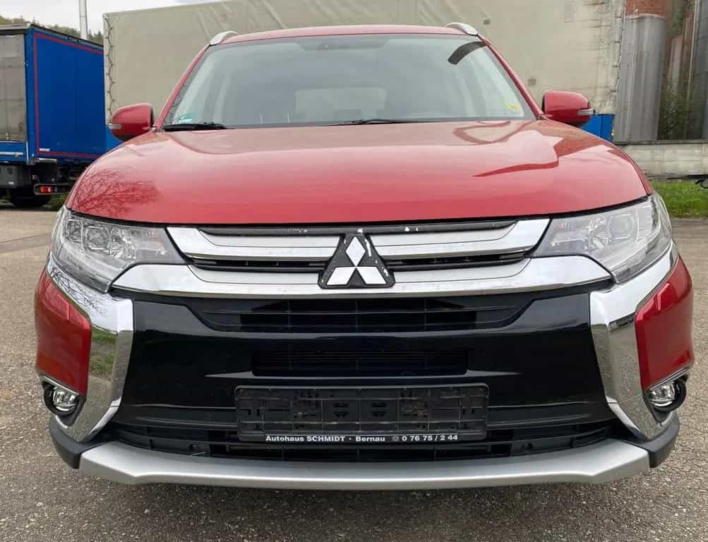Mitsubishi Outlander 2.2 DI-D Edition 100+ 4WD Automati... 08/2018-photo-2