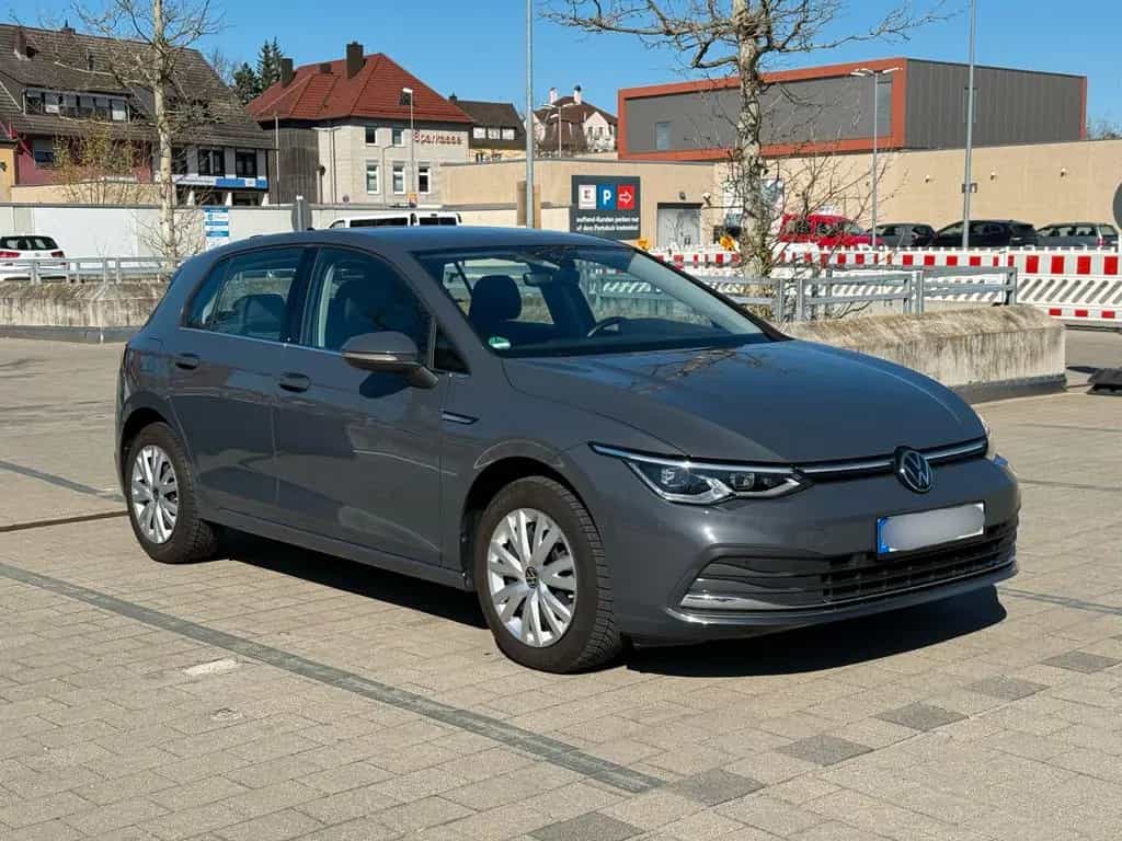 Volkswagen Golf 1.5 eTSI OPF 96kW DSG Style Style 02/2022-photo-0
