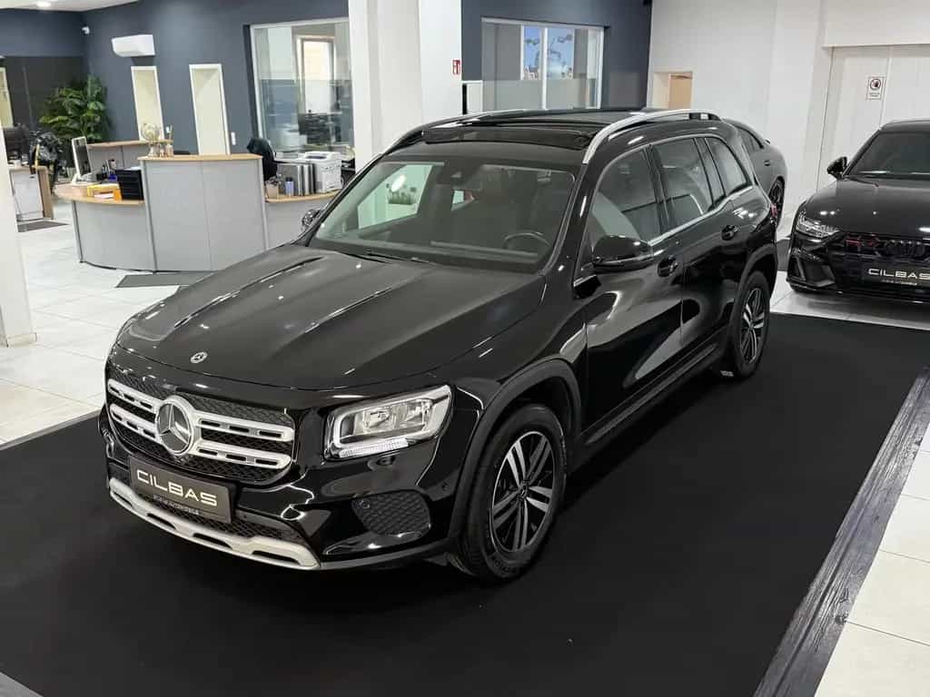 Mercedes-Benz GLB 200 d 8G PANORAMA*AHK*CARPLAY*NAVI*8xBEREIFT 04/2022-photo-0