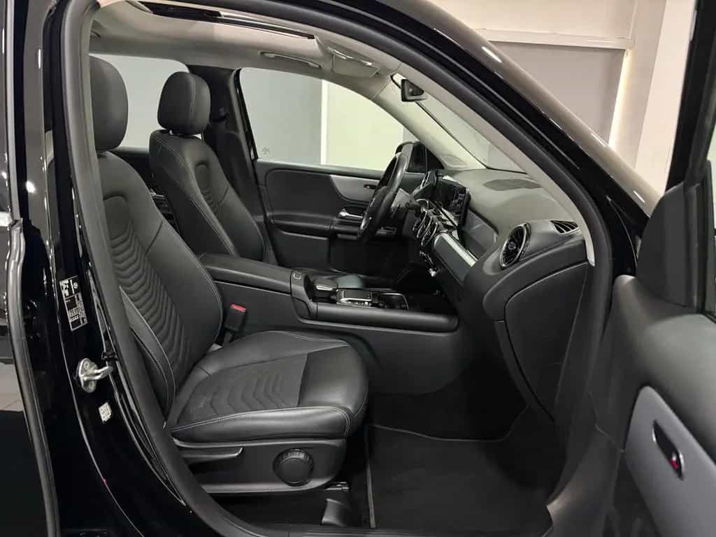 Mercedes-Benz GLB 200 d 8G PANORAMA*AHK*CARPLAY*NAVI*8xBEREIFT 04/2022-photo-22