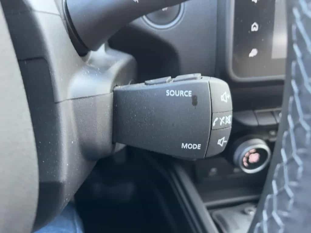 Dacia Duster Extreme TCe 150 EDC +Automatik+PDC hinten 12/2024-photo-32