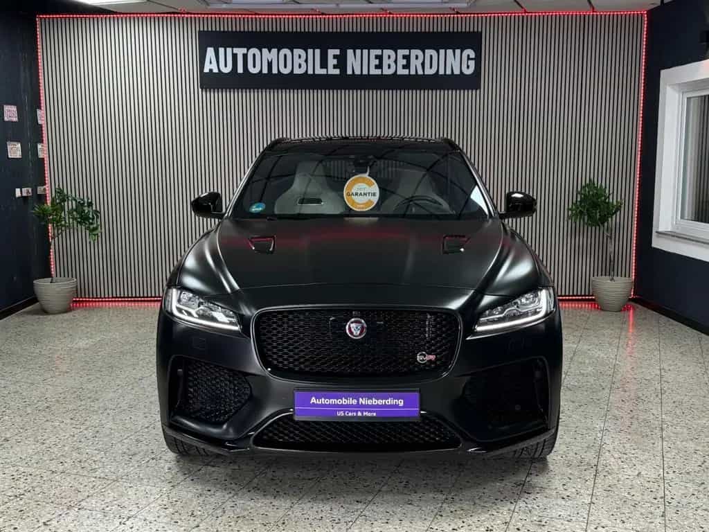 Jaguar F-Pace SVR AWD 5.0 V8 / Pano / HUD / ACC / 360° 12/2019-photo-0