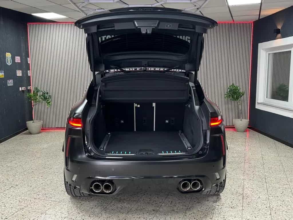 Jaguar F-Pace SVR AWD 5.0 V8 / Pano / HUD / ACC / 360° 12/2019-photo-13