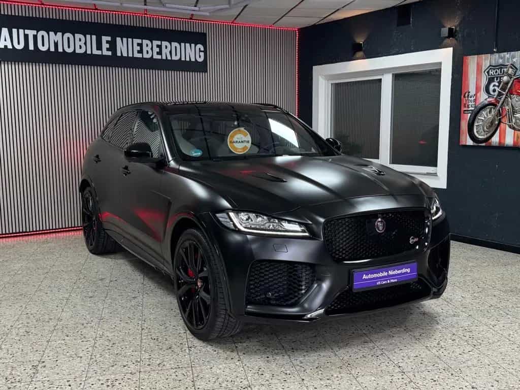 Jaguar F-Pace SVR AWD 5.0 V8 / Pano / HUD / ACC / 360° 12/2019-photo-1