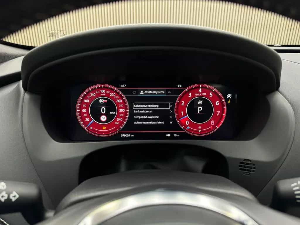 Jaguar F-Pace SVR AWD 5.0 V8 / Pano / HUD / ACC / 360° 12/2019-photo-45