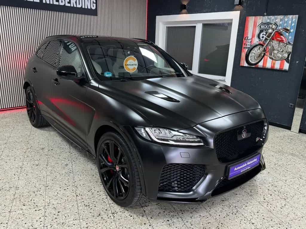 Jaguar F-Pace SVR AWD 5.0 V8 / Pano / HUD / ACC / 360° 12/2019-photo-6