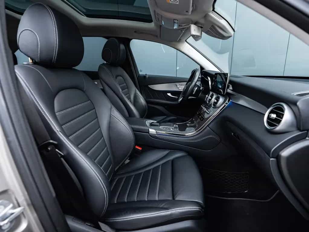 Mercedes-Benz GLC 300 d 4Matic AMG LINE PANORAMADACH VOLL 11/2019-photo-11