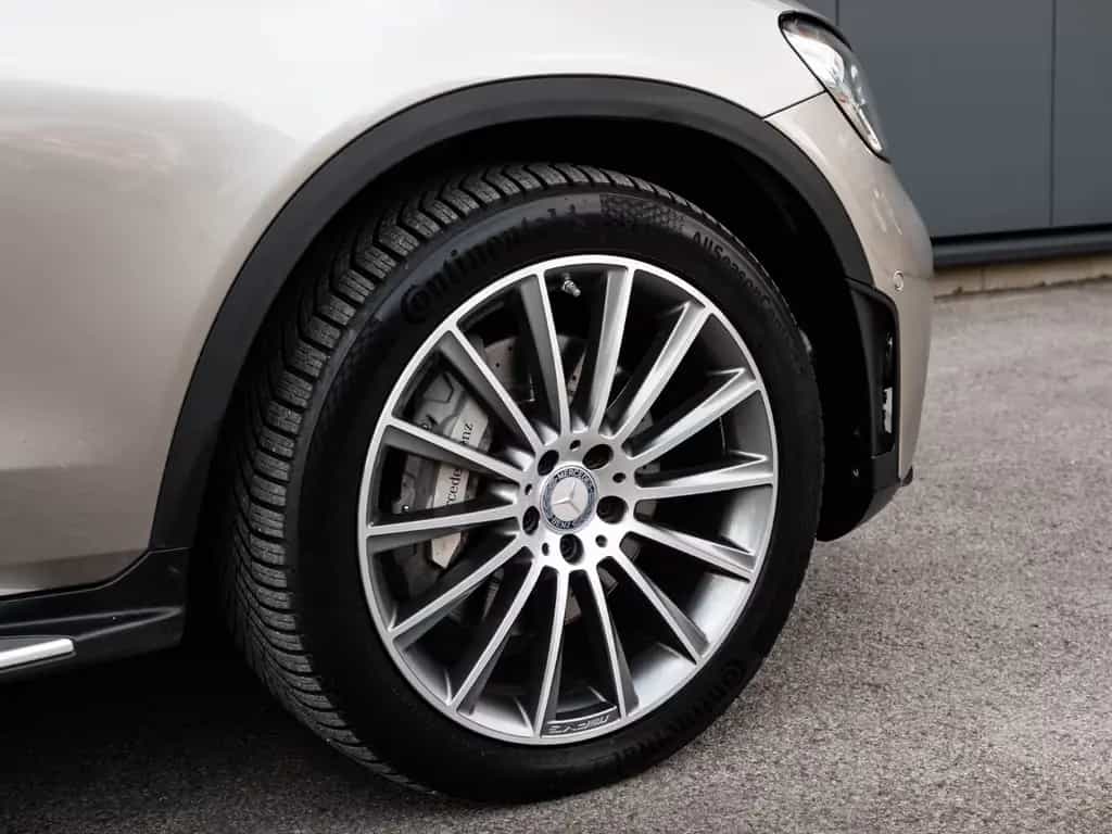 Mercedes-Benz GLC 300 d 4Matic AMG LINE PANORAMADACH VOLL 11/2019-photo-17