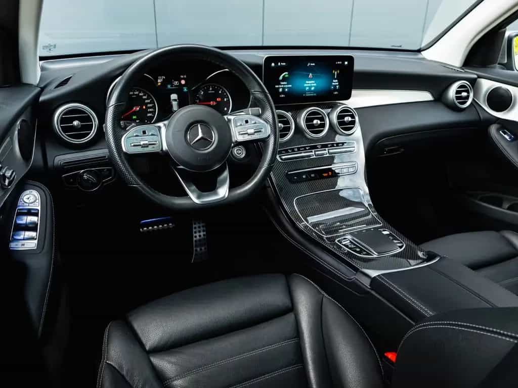 Mercedes-Benz GLC 300 d 4Matic AMG LINE PANORAMADACH VOLL 11/2019-photo-31