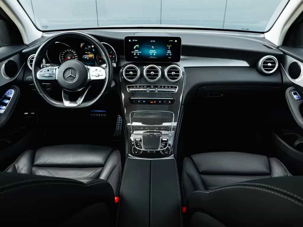 Mercedes-Benz GLC 300 d 4Matic AMG LINE PANORAMADACH VOLL 11/2019-photo-32