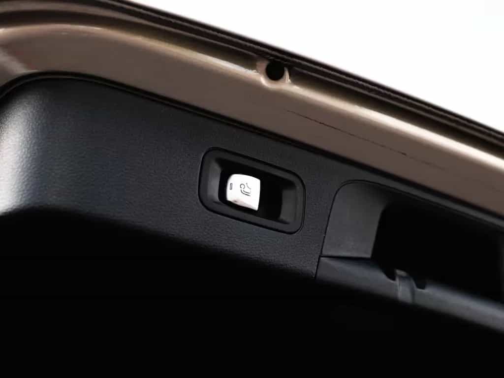 Mercedes-Benz GLC 300 d 4Matic AMG LINE PANORAMADACH VOLL 11/2019-photo-39