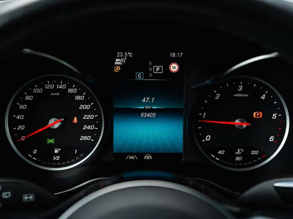Mercedes-Benz GLC 300 d 4Matic AMG LINE PANORAMADACH VOLL 11/2019-photo-41