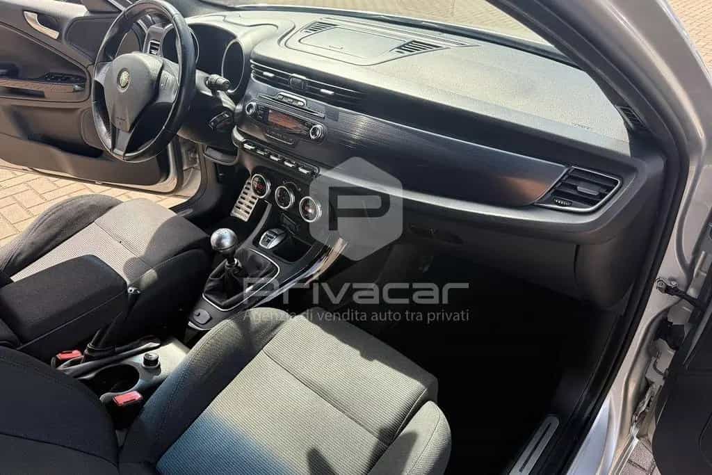 Alfa Romeo Giulietta ROMEO Giulietta 2.0 JTDm-2 140 CV Distincti 09/2012-photo-9