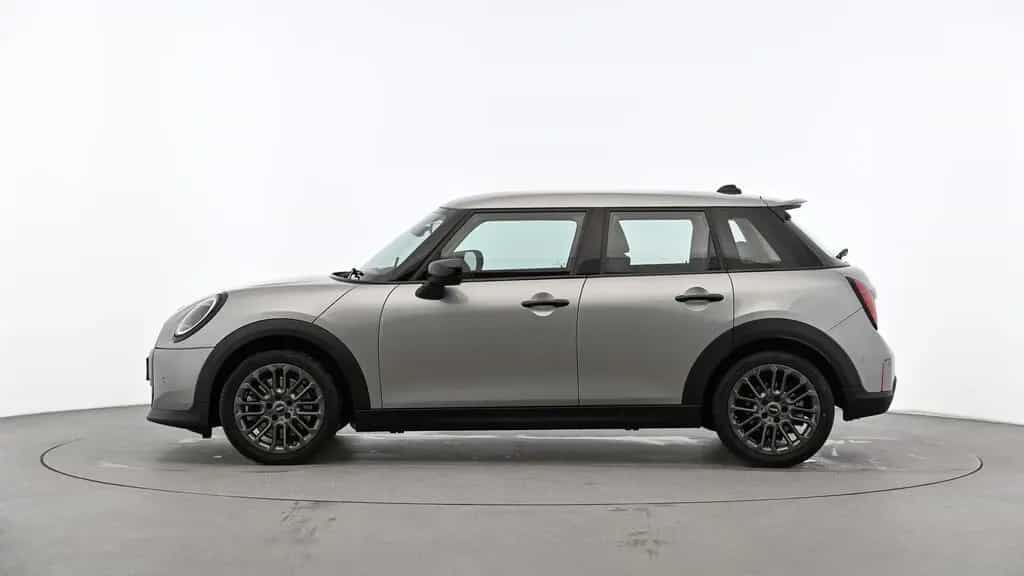 MINI Cooper S 5-Türer 11/2024-photo-3