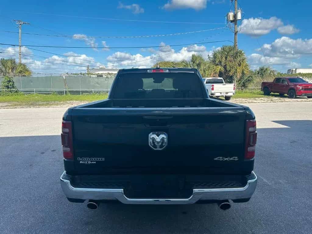 Dodge RAM 1500 Larami4x4 CrewCab unfallfrei im Vorlauf 07/2024-photo-10
