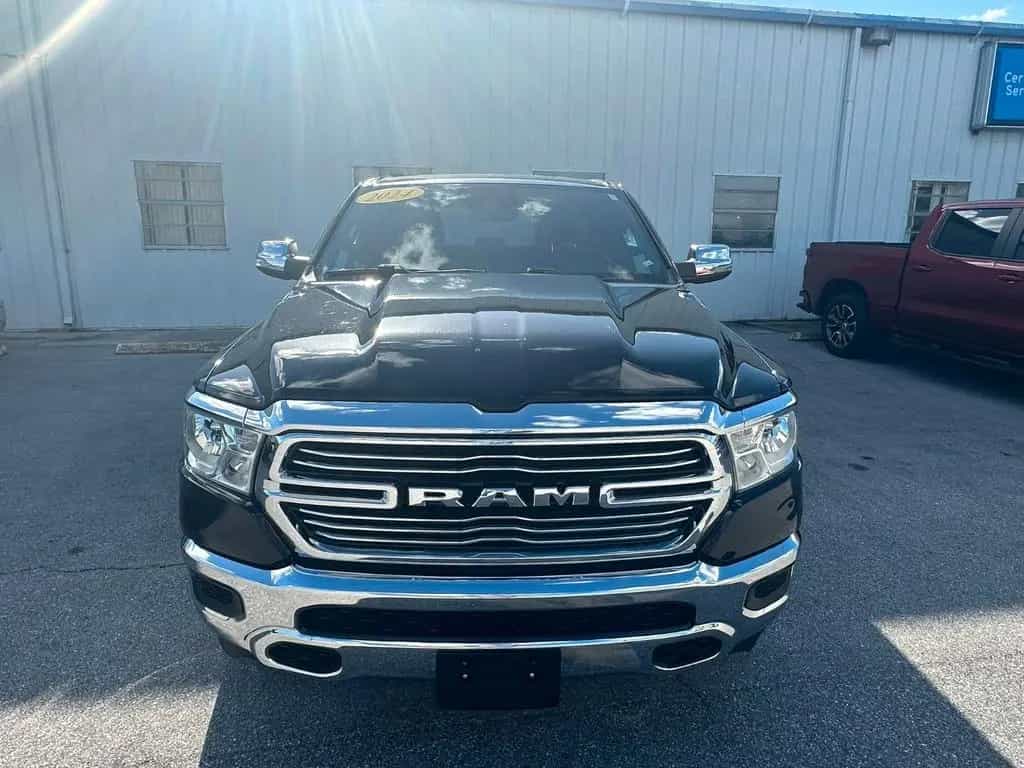 Dodge RAM 1500 Larami4x4 CrewCab unfallfrei im Vorlauf 07/2024-photo-12