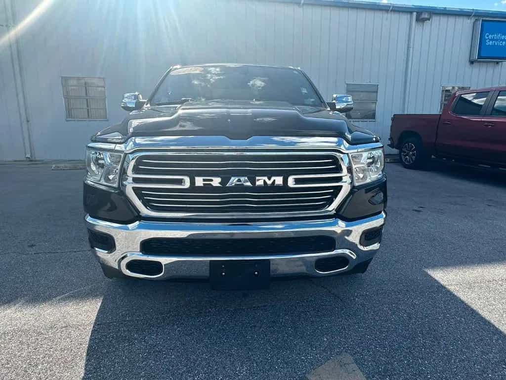 Dodge RAM 1500 Larami4x4 CrewCab unfallfrei im Vorlauf 07/2024-photo-8