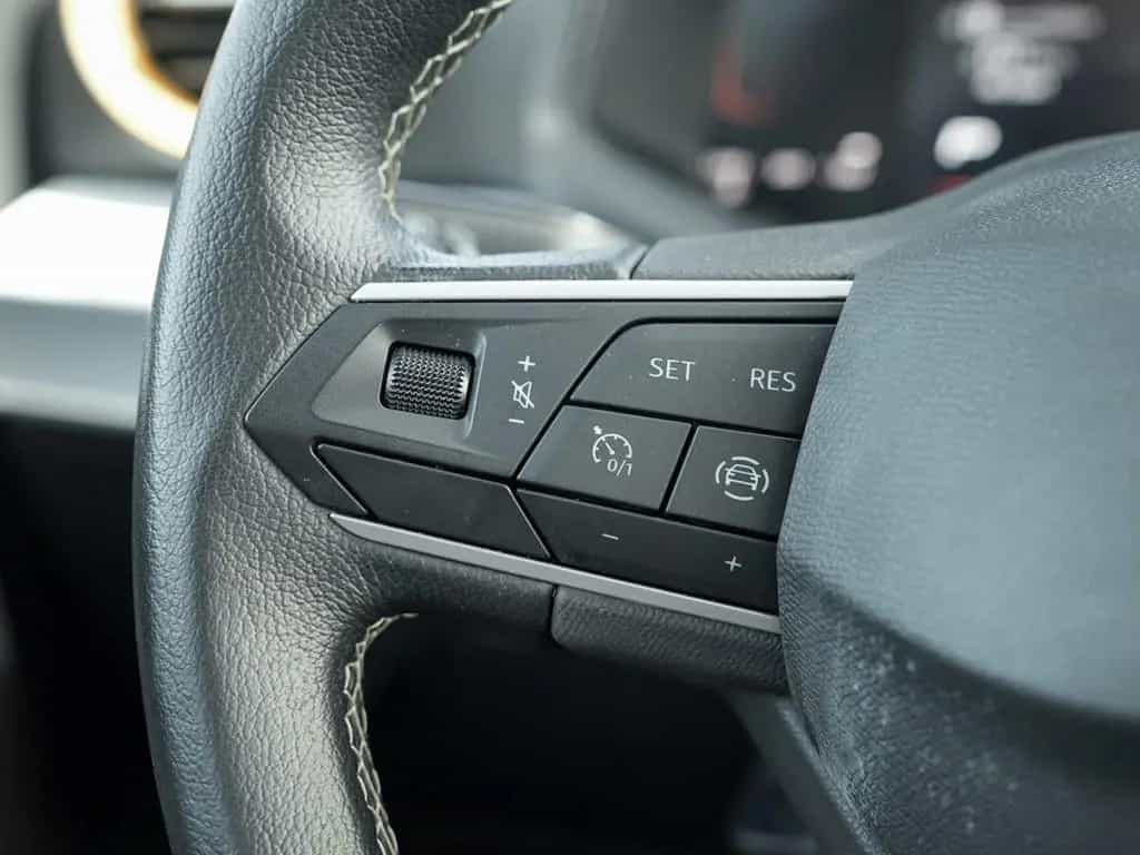 Seat Arona 1.0 TSI DSG Style /LED/GRA/Klima 02/2025-photo-18