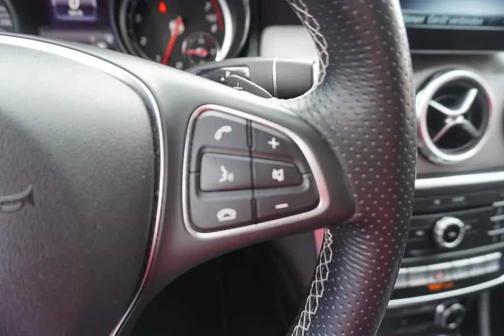 Mercedes-Benz GLA-Class 180 Urban LED Navi Tempomat AHK Keyless-Go 01/2018-photo-21