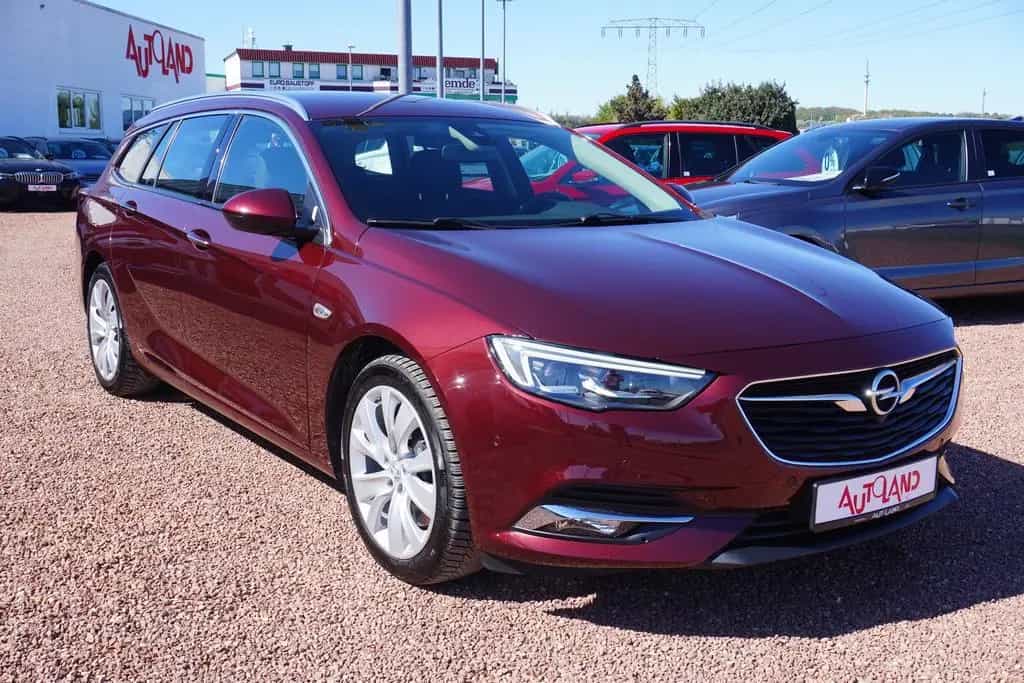 Opel Insignia 2.0 Turbo 4x4 INNOVATION LED Navi Bose 02/2018-photo-1