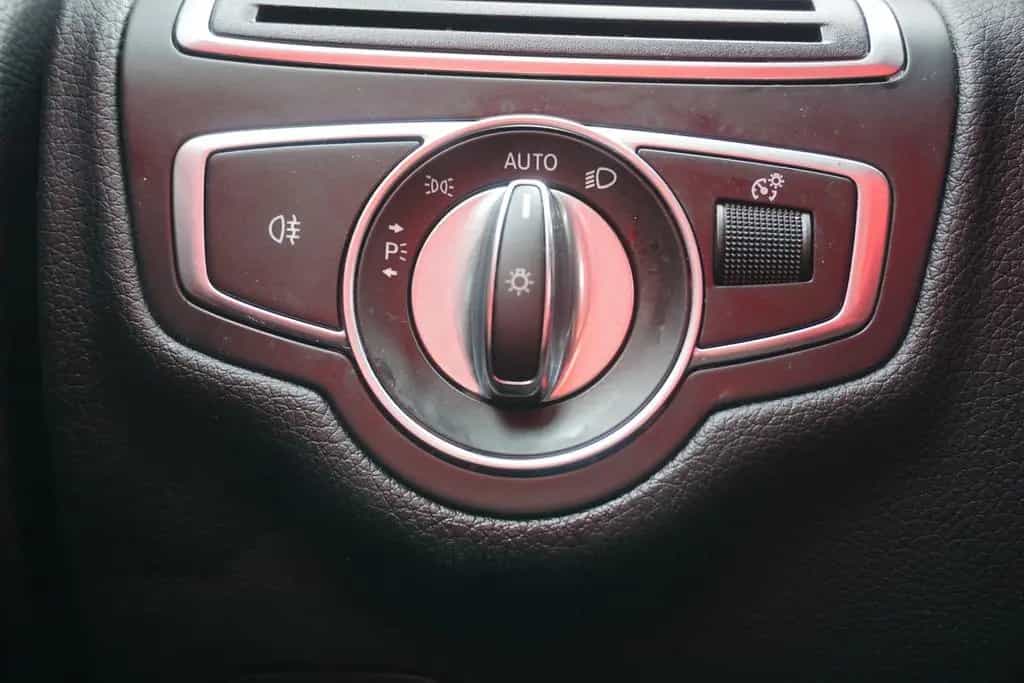 Mercedes-Benz C 200 C200 Limousine Exclusive 9G-Tronic LED Navi ACC 05/2019-photo-24