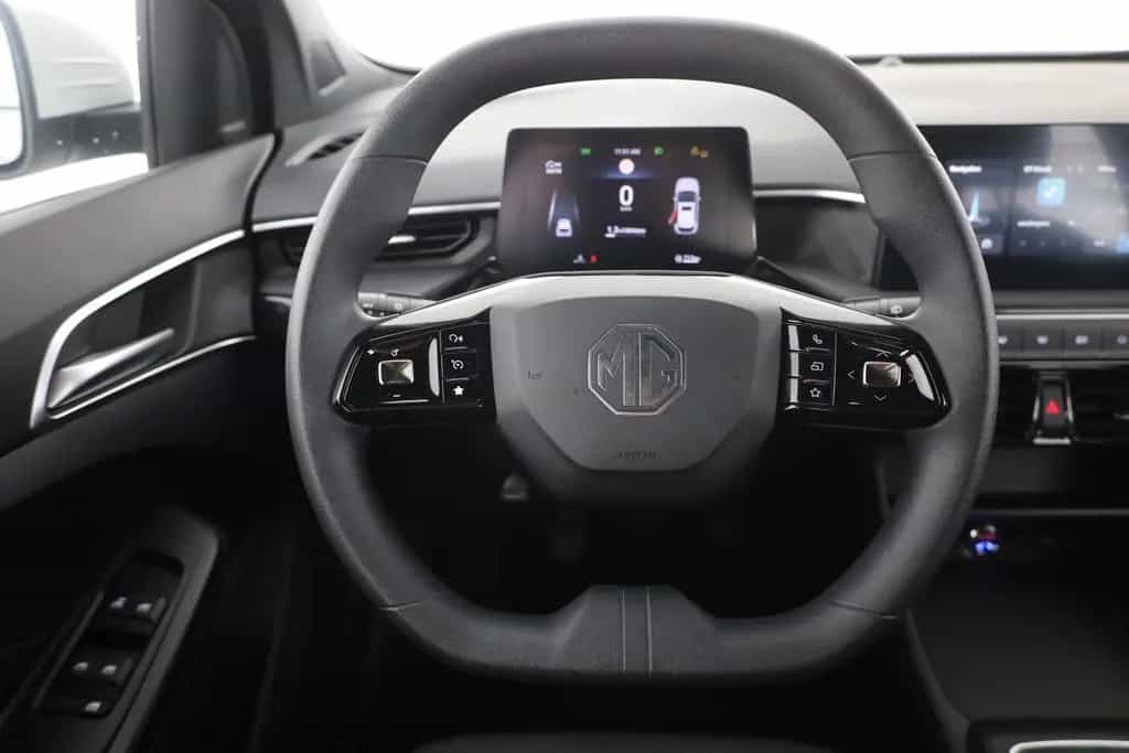 MG MG3 1.5 Comfort LED Navi Kamera 03/2025-photo-14