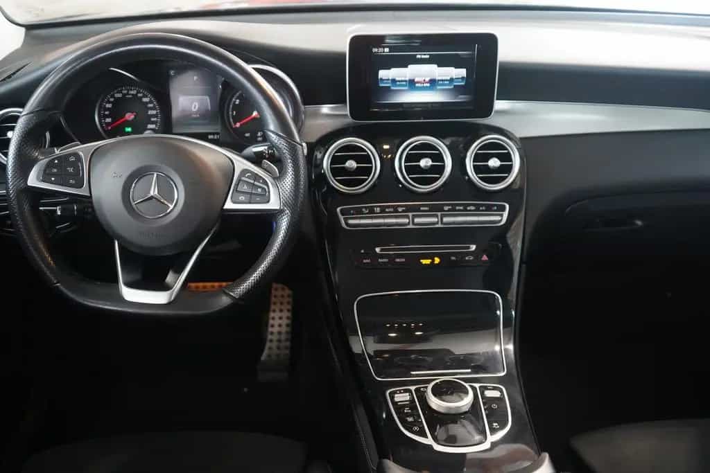 Mercedes-Benz GLC-Class 250 4Matic Standard LED Totwinkel Alcantara 09/2018-photo-10