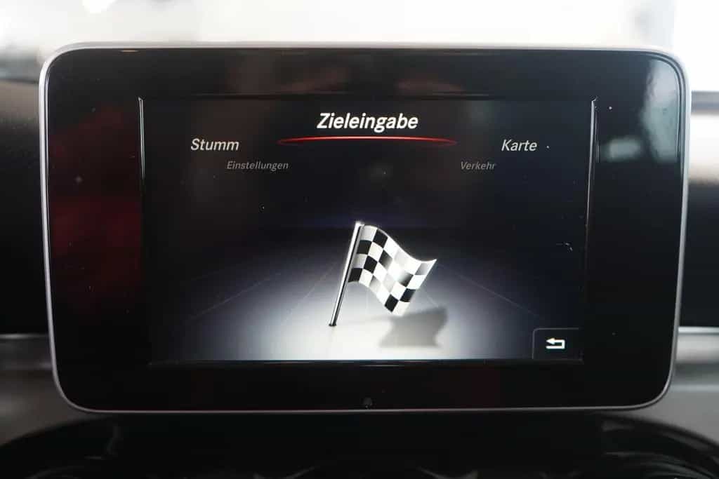 Mercedes-Benz GLC-Class 250 4Matic Standard LED Totwinkel Alcantara 09/2018-photo-14