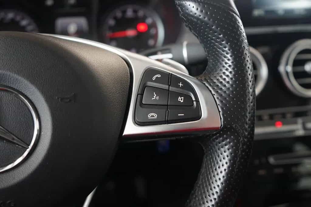 Mercedes-Benz GLC-Class 250 4Matic Standard LED Totwinkel Alcantara 09/2018-photo-19