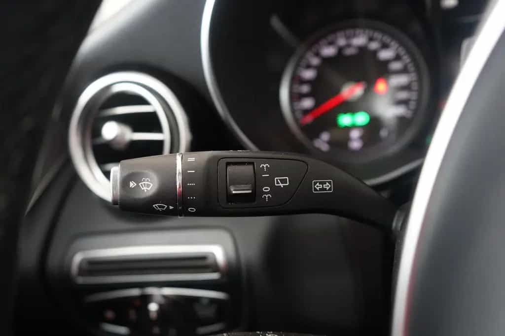 Mercedes-Benz GLC-Class 250 4Matic Standard LED Totwinkel Alcantara 09/2018-photo-22