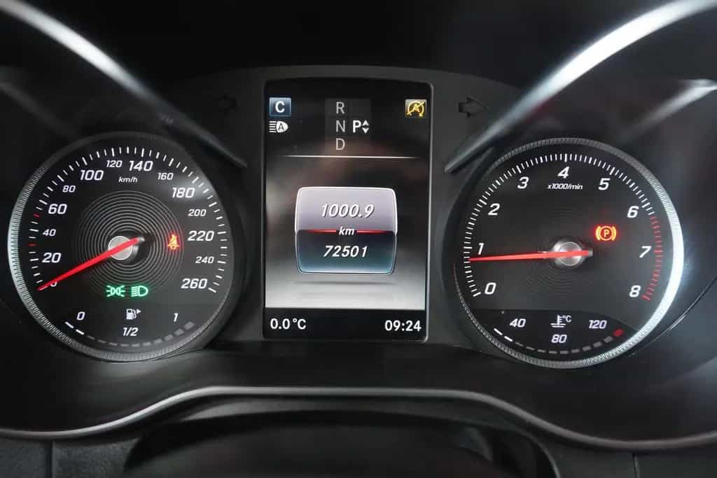 Mercedes-Benz GLC-Class 250 4Matic Standard LED Totwinkel Alcantara 09/2018-photo-24